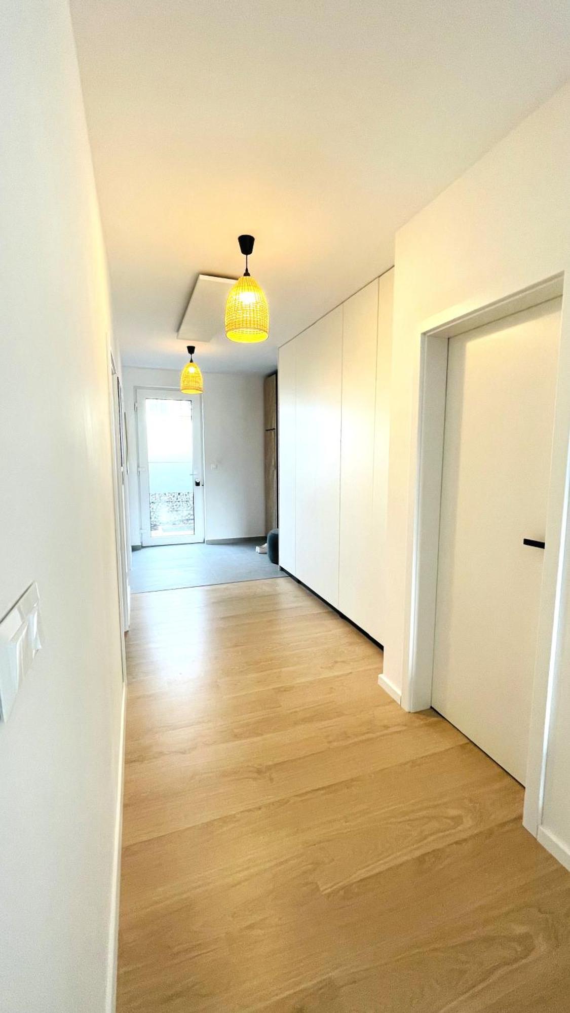 House Flow, 3 Room With Terrace, Free 2 Parking Pressburg Exterior foto