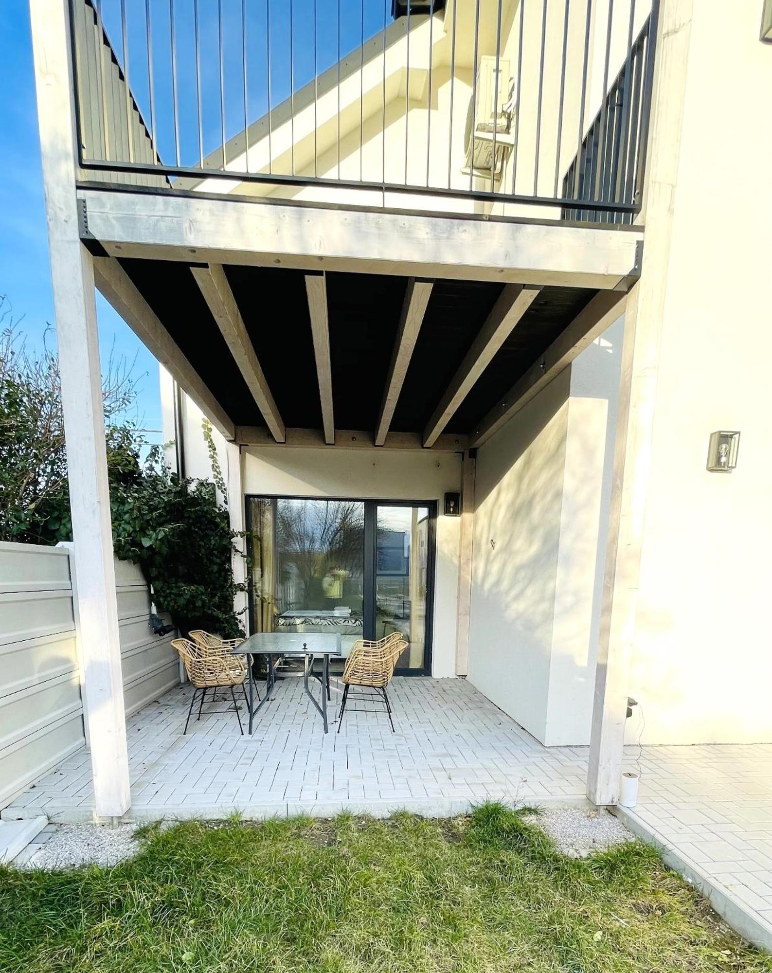 House Flow, 3 Room With Terrace, Free 2 Parking Pressburg Exterior foto